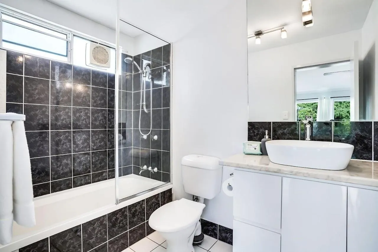 Leumeah - A Modern Townhouse In Cairns Villa Avustralya
